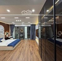 Bán Nhà Ngọc Lâm,58M,Thang Máy,Gara Ô Tô,Mặt Phố Thông ,Gần Mipec ,Nội Thất Sang Sịn,15Xty