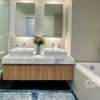 Bán Căn Hộ Cao Cấp Watermark 395 Lạc Long Quân, 140 M2, Căn Góc, 3 Pn, Nội Thất Đẹp, Giá Bán 17 Tỷ