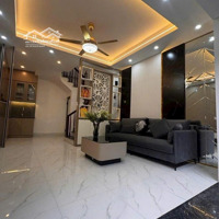 Bán Nhà Xuân La Tây Hồ - Vài Bước Ra Hồ Tây. 35M X 5 Tầng -Mặt Tiền4M - 6.8Tỷ .