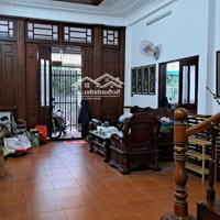 Bán Nhà 1 Trệt 1 Lầu, 4,5 X 15M Giá Bán 2 Tỷ 950 Triệu Sổ Hồng Thổ Cư. Kp1 Tân Hiệp. Biên Hòa