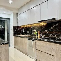 Chính Chủ Bán Căn 130M2 3 Ngủ Tại Tòa 34T Trung Hòa Nhân Chính, Full Đồ, Ban Công Tây Nam, Sổ Đỏ