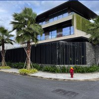 Bán Biệt Thự Hiện Đại Hồ Bơi - Sân Vườn Đường Số 12 Thảo Điền (Dt 20X20, Cn 402M2) T2L Giá Bán 110 Tỷ
