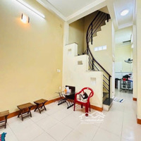 Bán Gấp Hẻm 3.5M Nguyễn Thiện Thuật Phường 2 Quận 3 3M X 10M (27M2) 4 Tầng Sân Thượng Giá Bán 5.4 Tỷ Tl