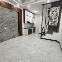 Bán Nhà Ngõ 318,Phố Ngọc Trì,Thạch Bàn,Long Biên.diện Tích 30 M2.