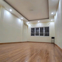 Chính Chủ Cho Thuê Nhà Quan Hoa - Cầu Giấy, Gồm 6P +7Vs, Thang Máy, Thông Sàn, Đủ Đồ Cơ Bản, 23 Triệu