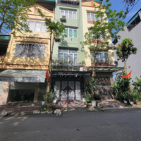Chính Chủ Bán Nhà Phố Hoàng Công, Hà Đông,Diện Tích40M,Mặt Tiền4M, 13 Tỷ, 4 Tầng, View Vườn Hoa, Kd Tốt