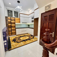 Bán Nhà Nguyễn Khánh Toàn Cầu Giấy Diện Tích: 40M*5Tầng*Mt3.8M Nhỉnh 8 Tỷ
