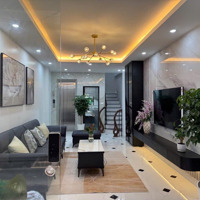 #Tây_Hồ - Mặt Ngõ Thông - Kinh Doanh - Thang Máy - Ô Tô Qua Nhà - 5 Tầng Full Nội Thất - Diện Tích: 38 M -