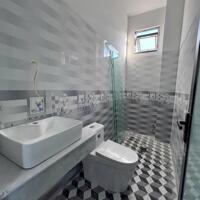 Bán nhà mới xây 3 tầng – hẻm đường 23/10, xã Vĩnh Hiệp, TP. Nha Trang.