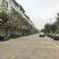 Chủ Nhà Chú Hùng Chuyển Về Quê Nên Gưi Bán Căn Biệt Thự 60M2 Giá Bán 15Ty( Nhà 2 Mặt Thoáng)
