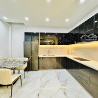 Chú Tư Đi Mĩ Bán Gấp Nhà Hồ Bá Kiện Q10 Giá Bán 1.85Tỷ 48M2 2Lầu Để Định Cư Cùng Con Cháu