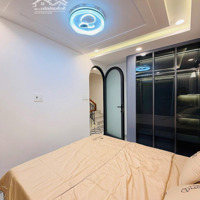 Chỉ Nhỉnh Trên 4Tỷ Sỡ Hữu Ngay Nhà Huỳnh Văn Bánh, Phú Nhuận. Gần Trung Tâm Tp Với Giả Chỉ 4Tỷ150