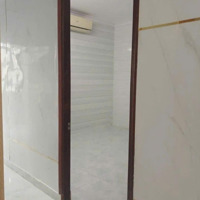 Căn Hộ Lầu 2, 3 Phòng Ngủ Phù Hợp Gia Đình Ở Quận Bình Thạnh