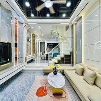 Siêu Phẩm Bán Gấp 1.82Tỷ Bàn Cờ Q3 48M2 2Lầu Chốt Dọn Vào Ở Liền Ko Phát Sinh Thêm