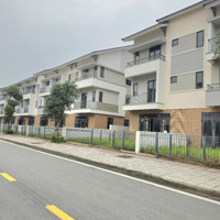 Nhà Phố 120M2 Centa Riverside (Vsip Bắc Ninh).Tiềm Năng Cao Đến Bất Ngờ Giá Lại Siêu Rẻ Chỉ 7,1 Tỷ