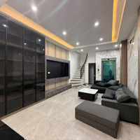 Bán Nhà Riêng Tại Hoàng Mai, 11,5 Tỷ, 50M2, 4 Phòng Ngủ 4 Vệ Sinh 7 Tầng