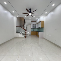 Bán 5,75 Tỷ, 32M2 Tại Xã Cổ Bi, Gia Lâm, Hà Nội, Mặt Tiền 4.4M, 5 Tầng
