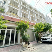 Bán Đất Tặng Nhà Cấp 4 Hẻm 535 Quốc Lộ 13 , Kdc Lộc Vừng Sát Bên Cạnh Phúc City