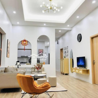 Mặt Phố, Trung Tâm Ba Đình, Lô Góc, Mặt Tiền Miên Man, 90M2, 32 Tỷ Đồng.