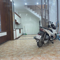 Nguyễn Văn Linh, Thạch Bàn, Long Biên 6 Tầng, 30M,Mặt Tiền4M, Ô Tô Đỗ Cửa 4,65 Tỷ.