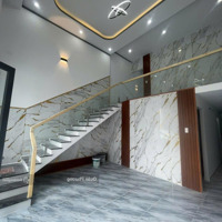 Bán Gấp Nhà 1 Trệt 1 Lửng Sân Xe Hơi Sổ Riêng Thổ Cư 100% Gần Cầu Bạch Đằng 2, Tt 450 Triệu Nhận Nhà Ở