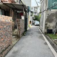 Cần bán 53,1m2 đất ngõ 161 Bát Khối. Đường xe moning, xung quanh đông dân, tiện ích đầy đủ