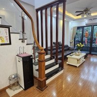 Bán Nhà Mặt Phố Hai Bà Trưng Oto Dừng Đỗ Vỉa Hè Rộng Kinh Doanh Sầm Uất Ngày Đêm 50M2 X5T