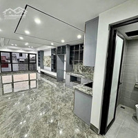 Siêu Biệt Thự Mini Phố Lạc Long Quân . Sát Phố , Gần Hồ , Thông Tứ Tung , Ở Cực Sướng 48M*5T*9,8 Tỷ