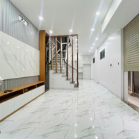 Bán Nhà Gốc Đề, Minh Khai, Căn Góc Gần Ô Tô - Nhà Mới 5 Tầng 6 Phòng Ngủ-43M2 - Giá Bán 8,5 Tỷ. Giá Tốt!