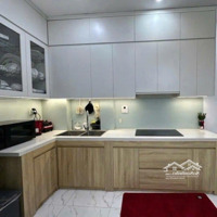 8 Tỷ,Diện Tích34M2, 5 Tầng Thang Máy, 3 Ngủ Khép Kín, Cách 30M Ra Mặt Phố Trương Định, Hai Bà Trưng