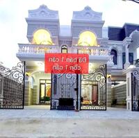 BÁN NHÀ MỚI XÂY CỰC ĐẸP KHU BIỆT THỰ NGỌC VÂN PHƯỜNG 3, TP VĨNH LONG