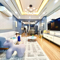 Bán Nhà Phố Đỗ Quang, 5 Tầng Kinh Doanh Tốt,Diện Tích40M2,Mặt Tiền3.5M. Giá Bán 19,2 Tỷ. Có Tl