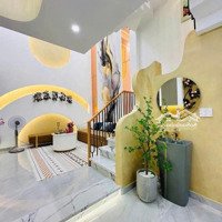 Chủ Bán Gấp Căn Nhà Đẹp Để Xoay Vốn Đ.lãnh Binh Thăng-P.8-Q.11. Giá Bán 3Tỷ370/86M2. Đang Cho Thuê 24 Triệu