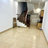 Nhà Mặt Ngõ Đường Láng Đống Đa - Ô Tô Tránh 4 Tầng