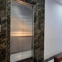 Bán nhà Phố Giảng Võ, Nhà Mới Thang Máy, Cách Ô Tô 20m, 42mx5T, Giá: 8.9 Tỷ, Lh: 0396935190.