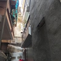 Bán Nhà Phố Trương Định -Hai Bà Trưng -Nhà Mới. Diện Tích: 34M.5 Tầng.mt 5,5M. Giá Bán 8 Tỷ.