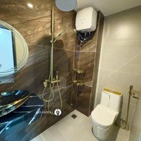 Đẳng Cấp Nhà Phố Hiện Đại! Mặt Tiền Hoà Minh 22 Full Đồ-4Pn/5Wc/Sân Xe/Giếng Trời-An Cư Hoàn Hảo!