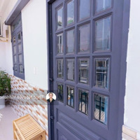 Phòng Trọ Có Gác Ban Công Riêng Đối Diện Etown Cộng Hoà Tân Bình