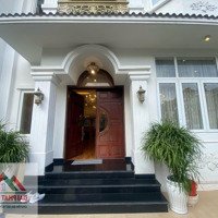 Bán Bt Nam Đô Phú Mỹ Hưng, 53,5 Tỷ, 136M2, Hàng Hiếm Tại Tân Phú, Q7, Hcm