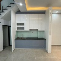 Chính Chủ Ngộp Ngân Hàng Cần Ra Gấp Nhà Tại Đường Cao Thắng, Phường 17, Phú Nhuận Mà Giá Chỉ 3Tỷ8