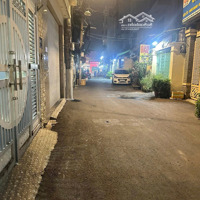 Nguyễn Văn Khốidiện Tích(4X13M) Gồm 3 Phòng Ngủ 3 Vệ Sinhhẻm Xe Hơi Thông Liên Hệ: 0906389979