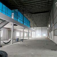 Cho Thuê Xưởng MT Nguyễn Văn Bứa HM. Đất: 2400m Xưởng: 1100m Giá: 85tr