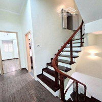 Bán Nhà Phố Trần Thái Tông Mặt Ngõ Thông Ôtô Qua 40M2 X 5 Tầng 12 Tỷ
