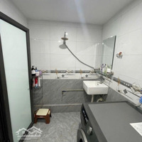 Người Quen Gửi Bán Căn Hộ Tt Thanh Nhàn - Ô Tô Tránh Diện Tích 60M2 Tầng 2 Đẹp Long Lanh.