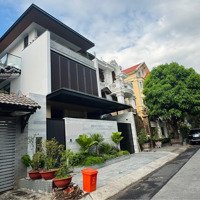 Bán Biệt Thự Mặt Tiền Bùi Tá Hán 10X16M Hướng Đông Nam Có Hầm Xây Full Giá Bán 40 Tỷ P. An Phú Quận 2