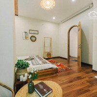 Bán Gấp Nhà Đống Đa, Ô Tô 7 Chỗ Đỗ Cửa, Mặt Ngõ Thông, Kinh Doanh Tốt, Sát Hồ Chỉ 7,5 Tỷ (Ctl).