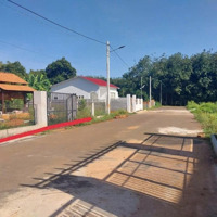 Bán Gấp 3 Lô Liền Kề Ngay Chợ Long Phước Mỗi Lô 200M2 10*20M Có 80 Thổ Cư Chỉ 1,650 Tỷ