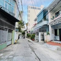 Bán Đất Tặng Nhà Cũ Ngay Phố Nguyễn Thiện Thuật Nha Trang Tắm Biển Chỉ 3 Phút Mua Về Xây Ở Đầu Tư