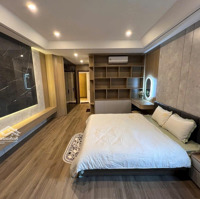 Bán Nhà Cự Khối Long Biên Hà Nội Trong Đê S : 41,2M2 * 3,2M * 5 Tầng * 5,6 Tỷ Ôtô 4C Vào Nhà