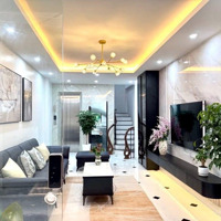Bán Nhà Lò Đúc Thang Máy 40M Giá Bán 8,6Tỷ Ngay Gần Phố
